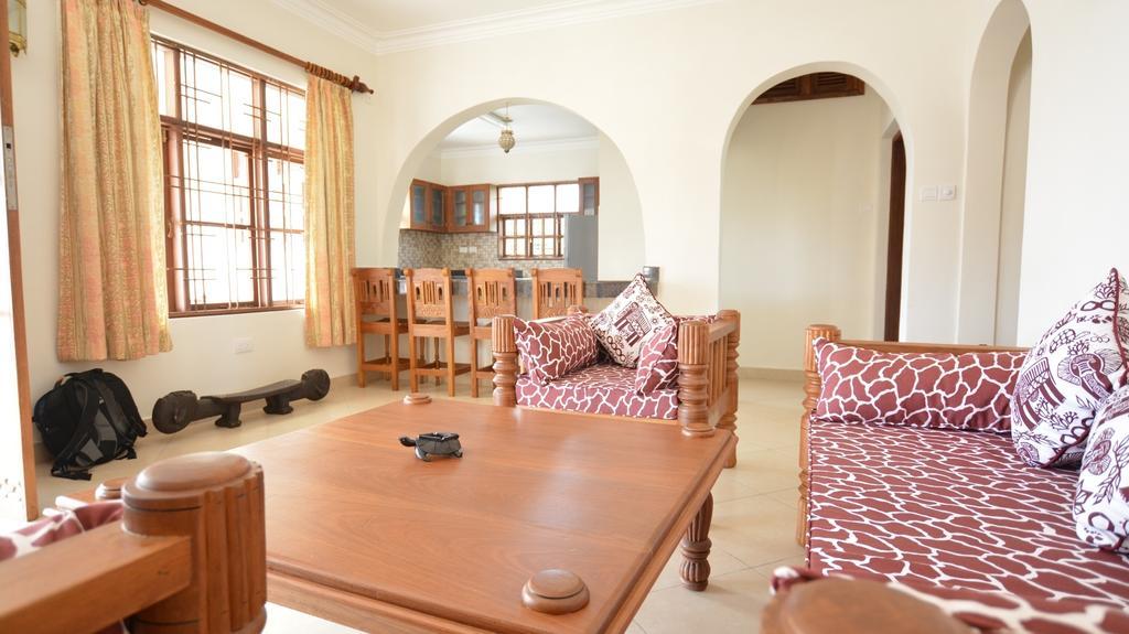 شقة Diani Pearl شاطئ دياني الغرفة الصورة